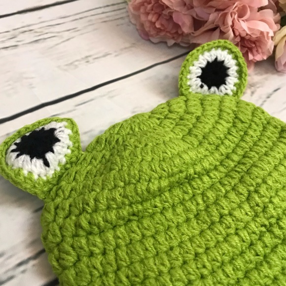 Newborn Baby Crochet Knit Frog Outfit Photo Prop - Picture 5 of 8